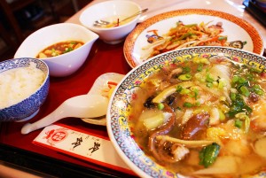 bd69a2225b60914259490b7c76757618 300x201 - 中華料理　玲鈴（りんりん）